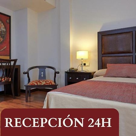 Hotel Las Cabanas Peñaranda de Bracamonte Esterno foto