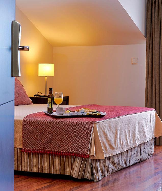 Hotel Las Cabanas Peñaranda de Bracamonte Esterno foto