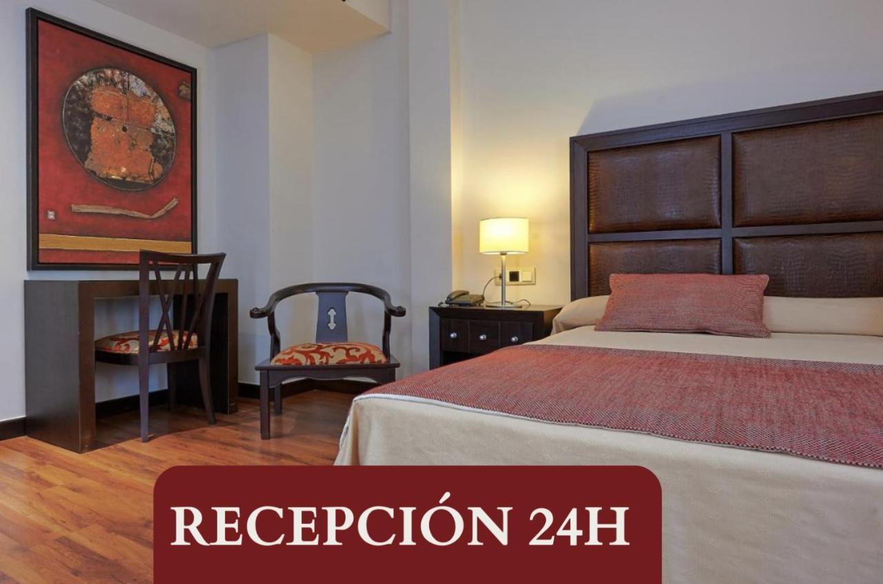 Hotel Las Cabanas Peñaranda de Bracamonte Esterno foto