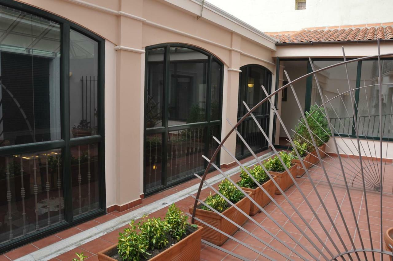 Hotel Las Cabanas Peñaranda de Bracamonte Esterno foto